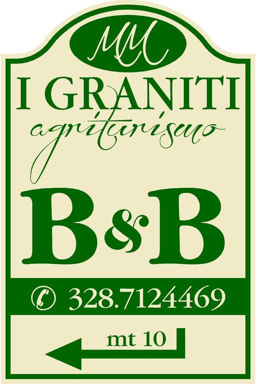 I Graniti Villa Monti Bagian luar foto