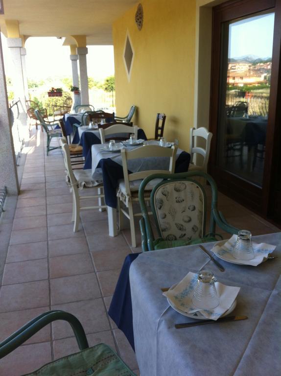 I Graniti Villa Monti Bagian luar foto