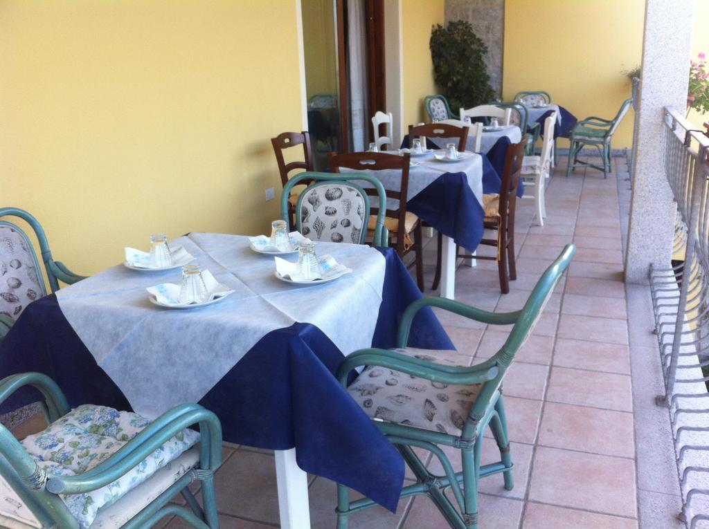 I Graniti Villa Monti Bagian luar foto