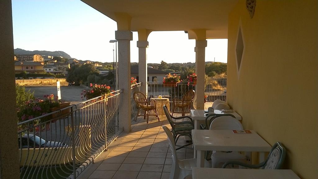 I Graniti Villa Monti Bagian luar foto