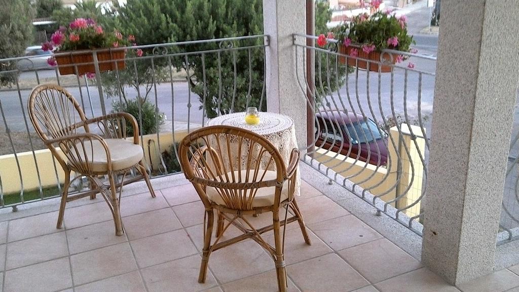 I Graniti Villa Monti Bagian luar foto
