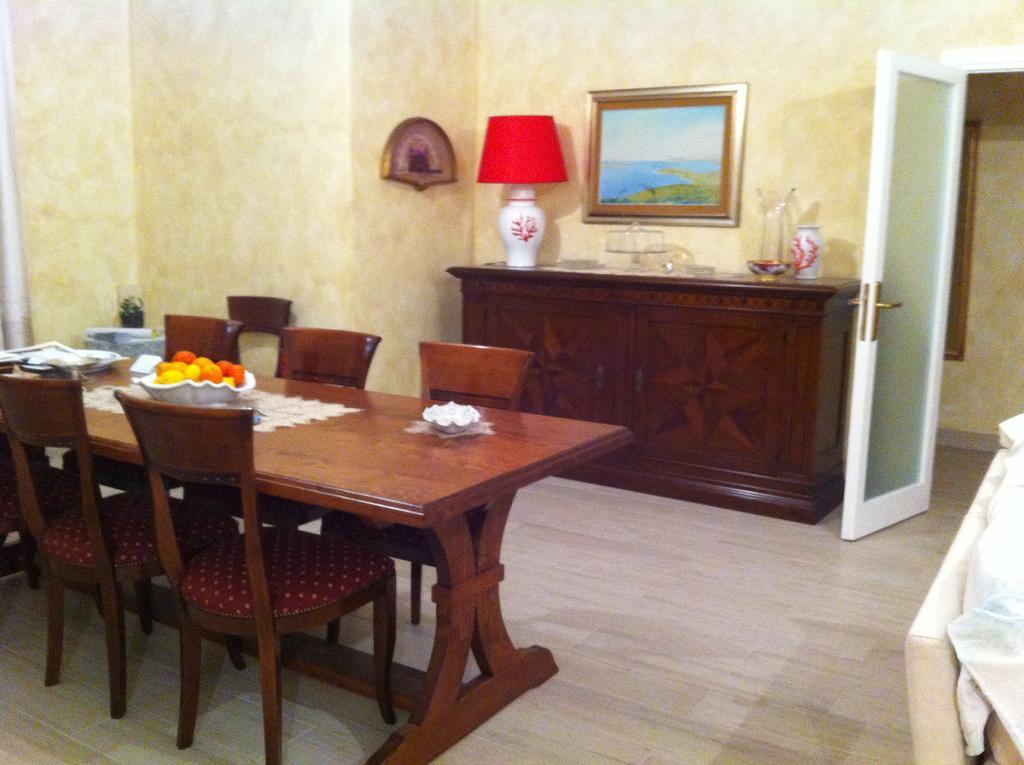 I Graniti Villa Monti Bagian luar foto